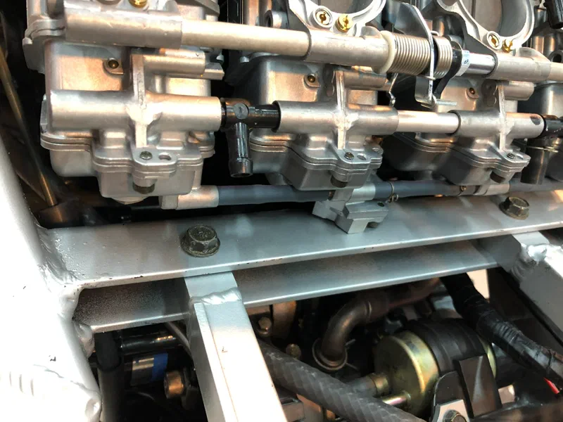 The Keihin flat slides fouling the frame crossbar